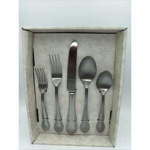 Pioneer Woman Agatha Flatware Silverware Set Service for 4 Stainless Steel New